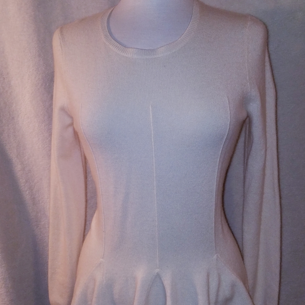 Antonio Melani cashmere sweater size medium